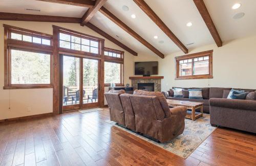 Stonegate Casa | Gray Bear 514