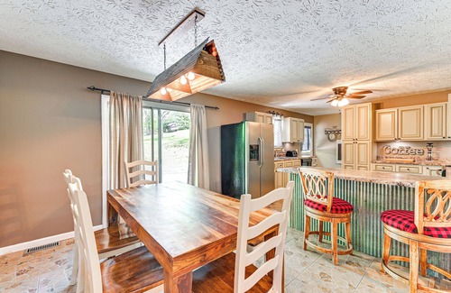 Gray Casa | Gray Vacation Rental w/ Deck + Pond Access!