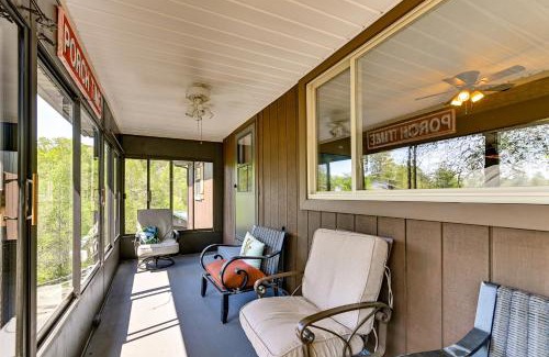 Gray Casa | Gray Vacation Rental with Deck and Pond Access!