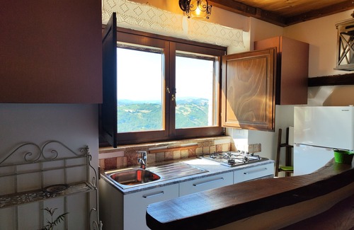 Penna San Giovanni Casa | GrazieSole Farmhouse whole house exclusively, facing the Sibillini Mountains