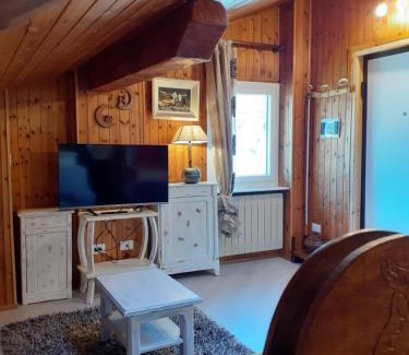 Porossan Apartamento | Graziosa mansarda rustica - CIR VDA 0038