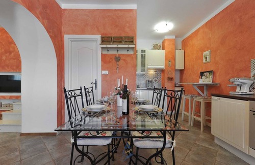 Pobri Villa | Fantástica villa de 2 dormitorios para 4 personas con piscina en Opatija