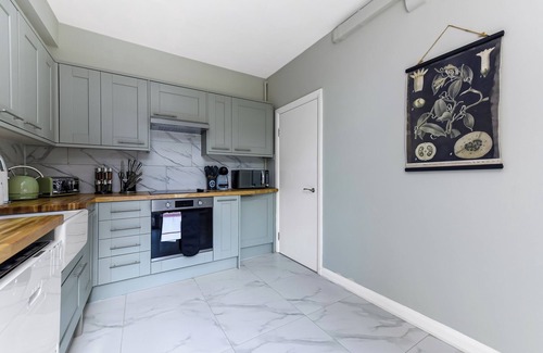 Tottenham Green Casa | GREAT 4BR House