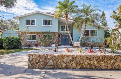 Seminole Casa | Great 6BR for All Ages Heated Pool 5 Min to Beach