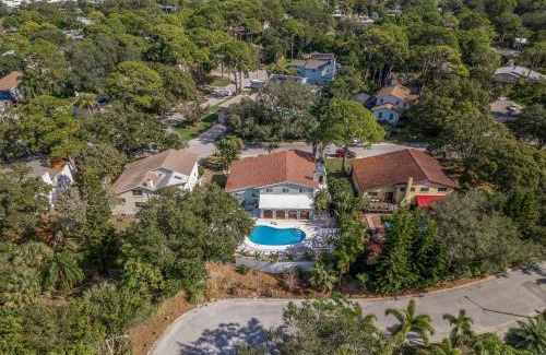 Seminole Casa | Great 6BR for All Ages Heated Pool 5 Min to Beach