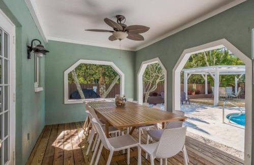 Seminole Casa | Great 6BR for All Ages Heated Pool 5 Min to Beach