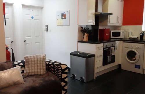 Heathrow Villages Casa | Great Airport Sleep