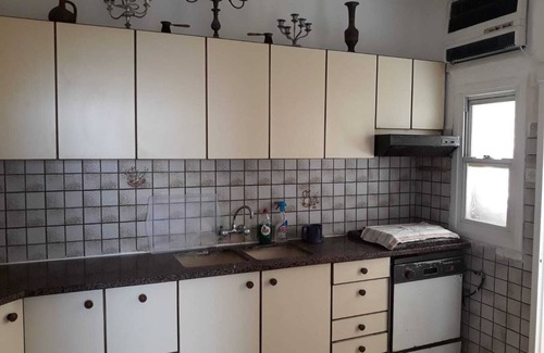 Kadima Apartamento | Gran apartamento familiar limpio 5 min. A pie de la playa y del paseo marítimo.
