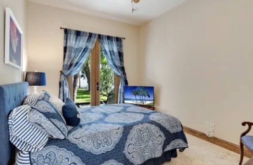 Crescent City Casa | Great Escape waterfront in Crescent City!