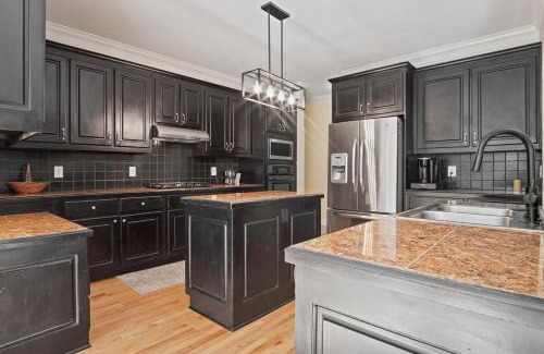 Conyers Casa | Great Family Home Near Stone Mountain Pk Sleeps 10