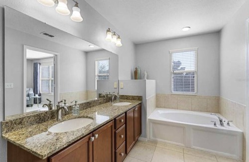 Casselberry Casa | Great family neighborhood. Close to theme parks! Pet friendly, sleeps 6.