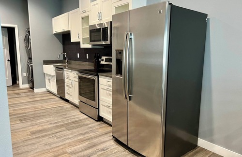 Ishpeming Casa | GREAT LOCATION!! Beautiful newly constructed large one bedroom retreat.