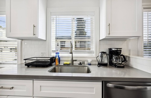 South Berkeley Apartamento | Great Location! Comfy 3 beds! nr UCB/Freeway/Bart