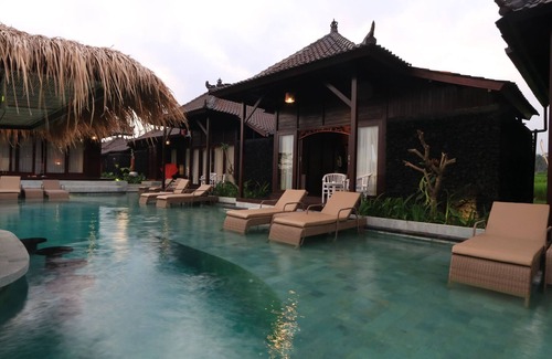Kenderan Villa | Excelente ubicación, desayuno GRATIS