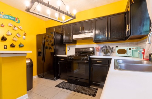 Jonesboro Casa | Great location home with theater room and foosball table