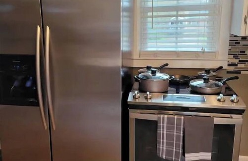 Charlotte Casa | Great location! Trendy-Laid-back home w/parking