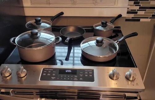 Charlotte Casa | Great location! Trendy-Laid-back home w/parking