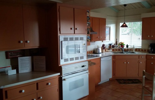 Shalimar Casa | Gran ubicación y valor! Grande, hermosa casa de campo de golf, piscina privada, bañera