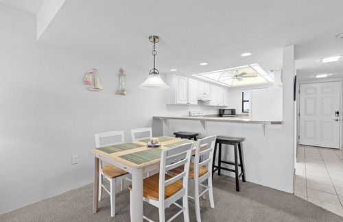 Port Orange Condominio | 🌊Great Ocean Views + Awesome Location-Ocean Terrace Club 706🌊