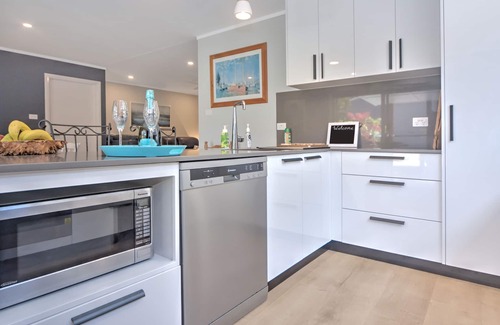 Currarong Apartamento | Great rates for a Currarong luxury ground floor apartment.