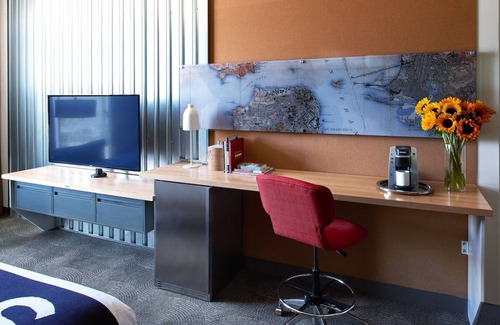 Fisherman's Wharf Hotel | Great Relaxing Overnight Stay! Pet friendly unit awaits! Near Golden Gate Bridge