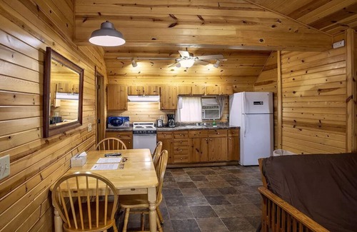 Buffalo City Cabina | Great River Road Cabin on the Mississippi Backwaters Fox Cabin