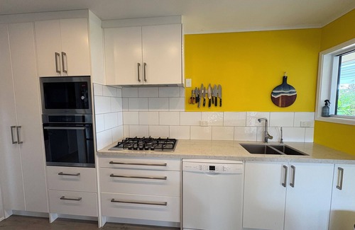 Ruakaka Casa | Great summer house only 350m to gorgeous Ruakaka Beach