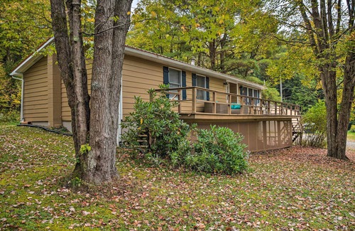 Great Valley Cabaña | Great Valley Home w/ On-site Pond, 7 Mi to Skiing!