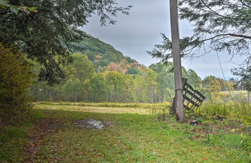 Great Valley Cabaña | Great Valley Home w/ On-site Pond, 7 Mi to Skiing!