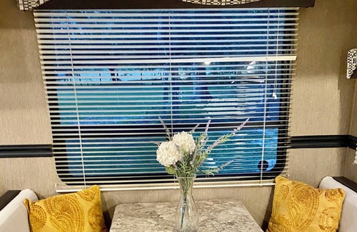 East Palatka Casa | Great View on a 60-acre ranch, with animals, water, pastures, and more!