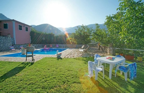 Trifylia Casa | Greek Pony Farm "Kyr'Antony"