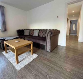Barrow Gurney Apartamento | Green 3 bed bungalow with en-suite and parking