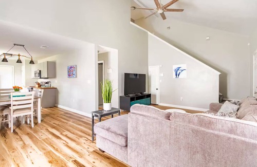 Wright Casa | Green Acres & Emerald Coast