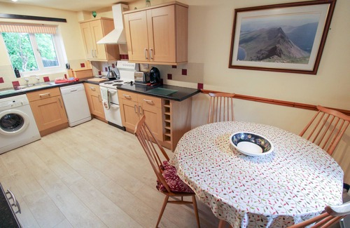 Coniston Cabaña | Green Beck Cottage Coniston - a cottage that sleeps 5 guests in 3 bedrooms