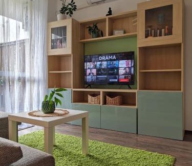 Ferencvaros Apartamento | Green City Apartment Budapest - FREE GARAGE, AC, BALCONY, WI-FI