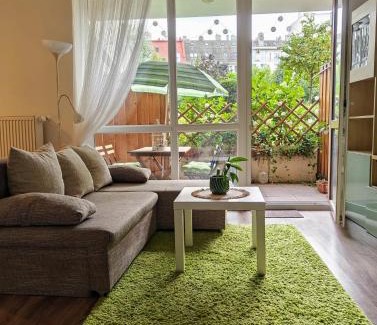 Ferencvaros Apartamento | Green City Apartment Budapest - FREE GARAGE, AC, BALCONY, WI-FI