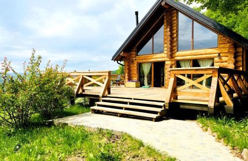 Rasnov Villa | Green Cottage