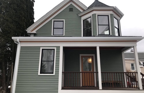 Munjoy Hill Casa | Green Goddess - Single family - Munjoy Hill