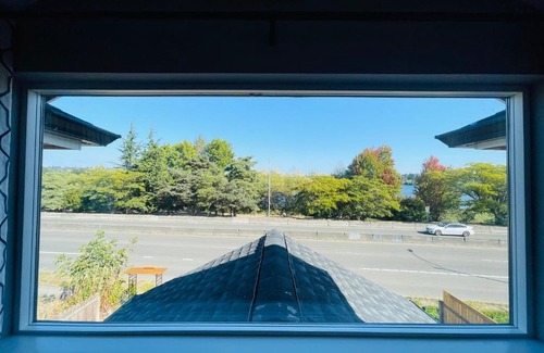 Phinney Ridge Villa | Green Lake 1st Line Home B with Central Air Conditioners