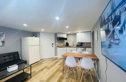 Seattle Villa | Green Lake 1st Line Home D Full Modern Remodeled