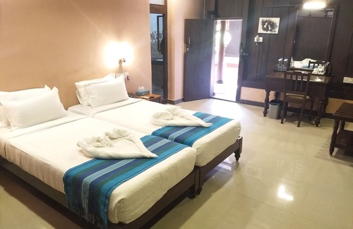 Palavakkam Hotel | Green Meadows Resort