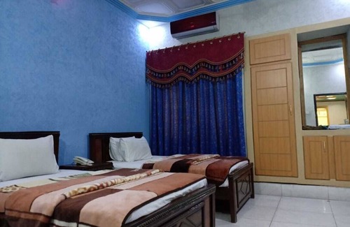 Sukkur Hotel | Green Palace Guest House
