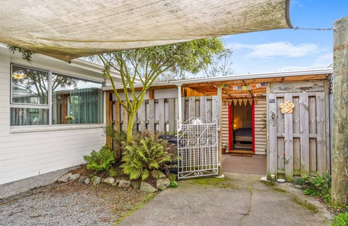 Christchurch Casa | GREEN SERENE - CHRISTCHURCH HOLIDAY HOME in Christchurch