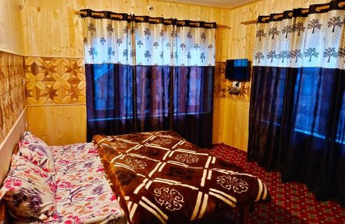 Laripora Casa | Green Street