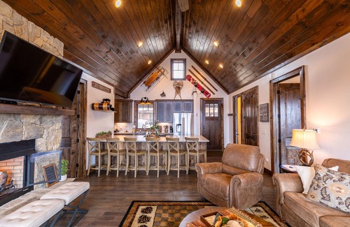 Elk Park Casa | Green Valley III at Eagles Nest, amazing views!