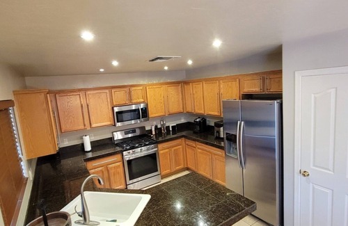 Green Valley Casa | Green Valley Home · Dauz Experts GV- Family Home 4Bed/2Bath