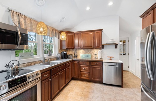 Greenport West Casa | Sunny Daze-Amplia casa en el medio de Long Island Wine Country
