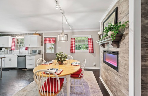 Greensboro Casa | Greensboro Golf Getaway - 9 Mi to Downtown!