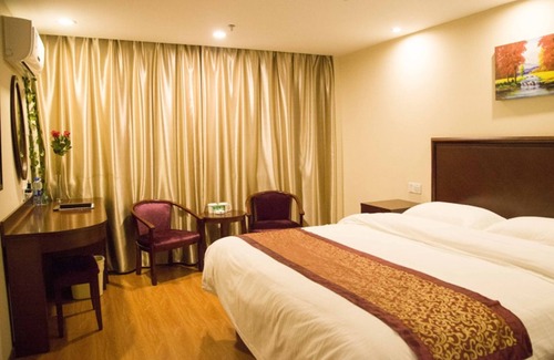 Taizhou Hotel | GreenTree Inn TaiZhou XingHua WuLi Road WuLi Bridge Express Hotel