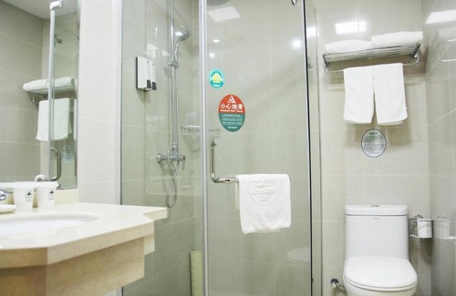 Taizhou Hotel | GreenTree Inn TaiZhou XingHua WuLi Road WuLi Bridge Express Hotel